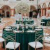 Zamatový obrus emerald green – okrúhly – prenájom svadobnej výzdoby, Obrusy, štóly, látky (35)